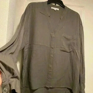 Young Fabulous & Broke Women's oversized khaki button down long sleeve blouse M